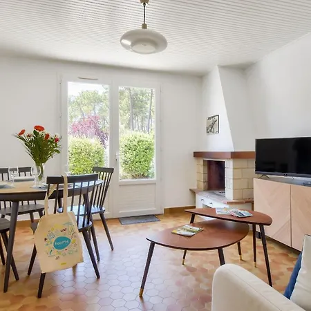 Vakantiehuis Maison Pour 5 Entre Et Foret *